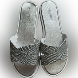 🍂CLEAROUT Crisscross Shimmer Slide Sandals